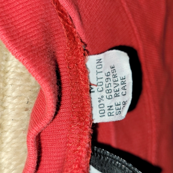 Vintage.  90s. DKNY. Over-sized baggy t shirt. Size Medium. - Picture 3 of 9